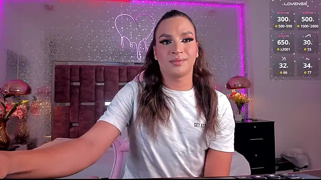 KylieVictoria online show from September 26, 2025, 4:30 am