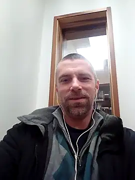 Snapshot of Cooperstone chatting on November 24, 2025, 11:27 pm Cooperstone online show from November 24, 2025, 11:27 pm