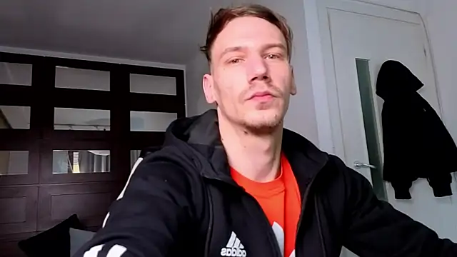 MateoBenjaminX online show from March 11, 2026, 12:54 pm