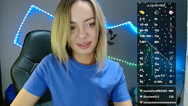 Snapshot of Daria_Spring chatting on January 20, 2025, 9:53 pm Daria Spring online show from January 20, 2025, 9:53 pm