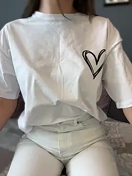 Snapshot of Mia_Ethan chatting on March 12, 2025, 7:46 am Mia Ethan online show from March 12, 2025, 7:46 am