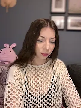 Snapshot of Mia_Ethan chatting on March 13, 2025, 4:49 am Mia Ethan online show from March 13, 2025, 4:49 am