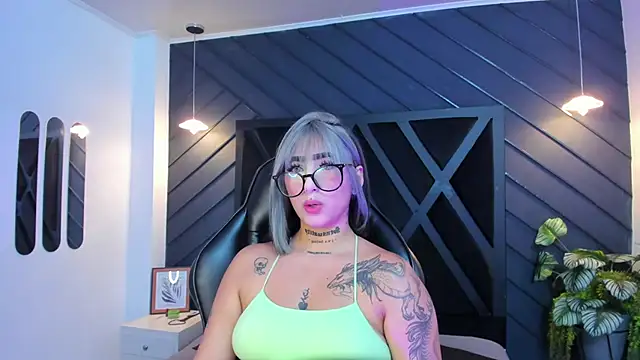 Alahia Dangelo online show from September 20, 2025, 11:37 am