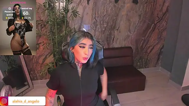 Alahia Dangelo online show from April 13, 2026, 5:28 pm