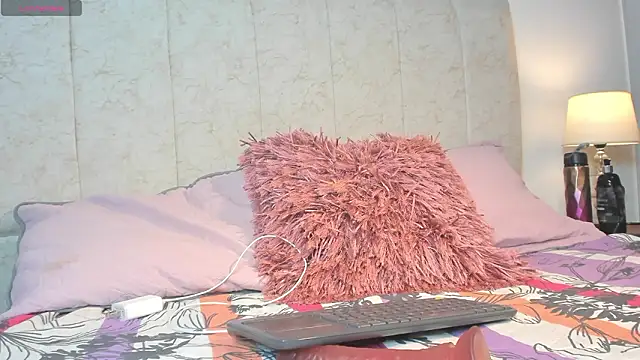  maria foxx  online show from March 14, 2026, 12:11 pm