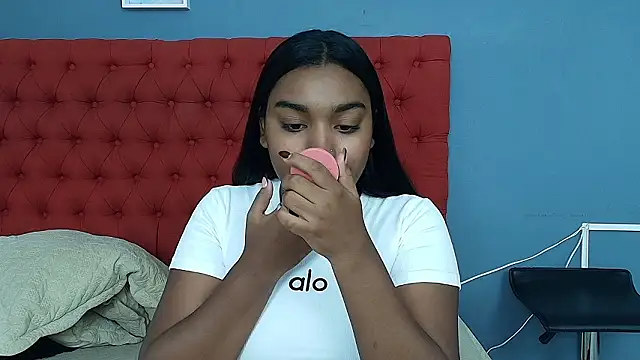 kayna gomez online show from March 5, 2026, 7:54 pm