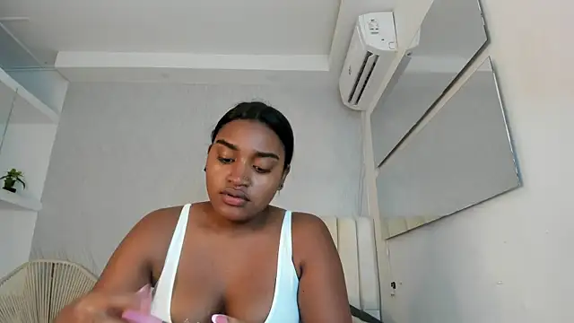 kayna gomez online show from May 9, 2026, 7:28 pm
