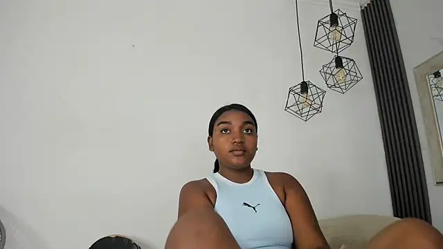 kayna gomez online show from May 17, 2026, 7:14 pm