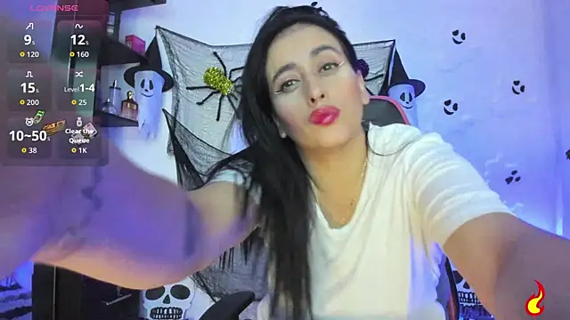 Snapshot of vaiolet_triana chatting on October 25, 2025, 8:09 pm vaiolet triana online show from October 25, 2025, 8:09 pm