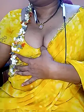 Snapshot of Sexy-Telugunayana2 chatting on February 25, 2025, 10:04 am Sexy-Telugunayana2 online show from February 25, 2025, 10:04 am