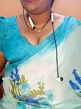 Snapshot of Sexy-Telugunayana2 chatting on March 11, 2025, 7:57 am Sexy-Telugunayana2 online show from March 11, 2025, 7:57 am