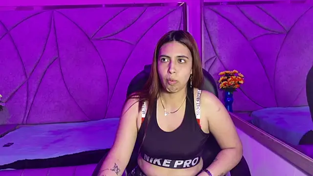 Tammy Blackk online show from November 25, 2025, 4:35 am