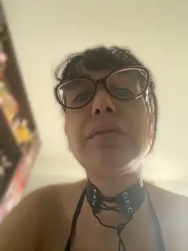Carla fcoxx online show from June 15, 2026, 4:17 pm