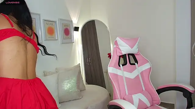 Snapshot of Sultrysusan chatting on February 28, 2025, 11:56 pm Sultrysusan online show from February 28, 2025, 11:56 pm