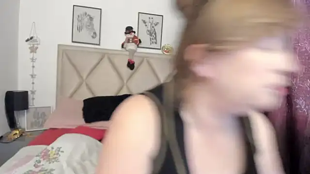 MonyCassius online show from December 22, 2025, 12:49 pm