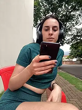 Snapshot of Morguissz chatting on February 5, 2025, 12:38 pm Morguissz online show from February 5, 2025, 12:38 pm