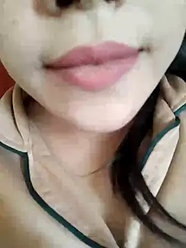 Snapshot of Anki-doll chatting on February 21, 2025, 9:45 am Anki-doll online show from February 21, 2025, 9:45 am
