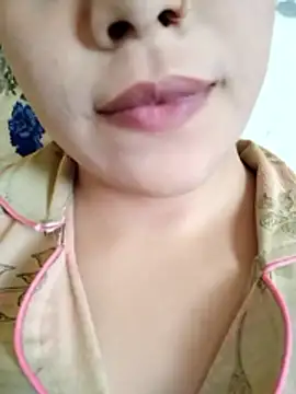 Snapshot of Anki-doll chatting on May 7, 2026, 5:33 am Anki-doll online show from May 7, 2026, 5:33 am