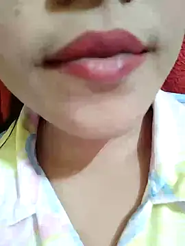 Snapshot of Anki-doll chatting on February 20, 2025, 12:36 pm Anki-doll online show from February 20, 2025, 12:36 pm
