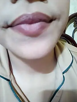 Snapshot of Anki-doll chatting on February 19, 2025, 12:44 pm Anki-doll online show from February 19, 2025, 12:44 pm