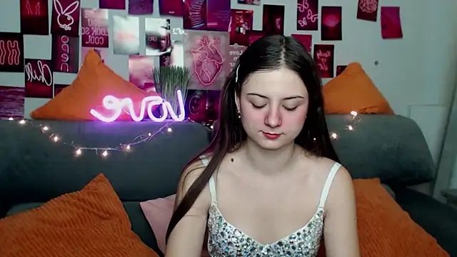 MilanaRoza online show from November 2, 2025, 6:07 am