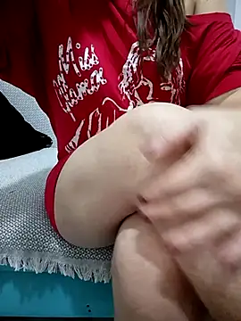 Snapshot of simay1111 chatting on November 26, 2025, 5:24 pm simay1111 online show from November 26, 2025, 5:24 pm