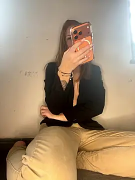 Snapshot of Redhairedteacher chatting on January 14, 2026, 11:25 am Redhairedteacher online show from January 14, 2026, 11:25 am