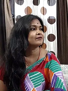 Snapshot of yoursweety09 chatting on April 22, 2026, 7:48 am yoursweety09 online show from April 22, 2026, 7:48 am