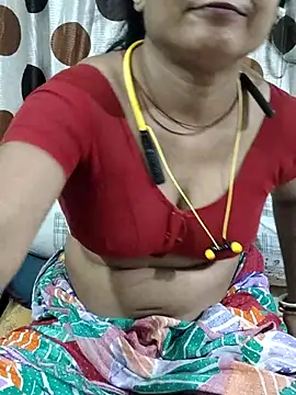 Snapshot of yoursweety09 chatting on May 19, 2026, 6:53 am yoursweety09 online show from May 19, 2026, 6:53 am