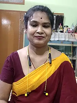 Snapshot of yoursweety09 chatting on May 17, 2026, 5:51 am yoursweety09 online show from May 17, 2026, 5:51 am
