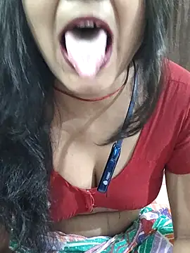 Snapshot of yoursweety09 chatting on April 25, 2026, 8:06 am yoursweety09 online show from April 25, 2026, 8:06 am