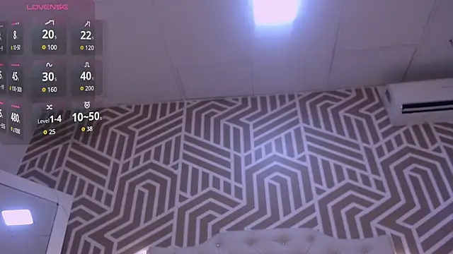 SashaDurante online show from March 13, 2026, 12:32 pm