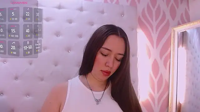 Snapshot of SashaDurante chatting on March 8, 2025, 11:37 am SashaDurante online show from March 8, 2025, 11:37 am