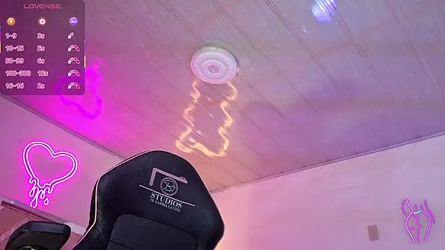 Laylafoxy tay online show from January 14, 2026, 3:10 am