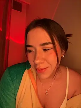 Im Valen Cute online show from October 31, 2025, 2:41 am