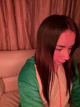 Im Valen Cute online show from April 8, 2026, 3:52 am