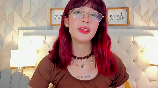 Snapshot of Nastya_Fantasy chatting on March 18, 2025, 7:22 pm Nastya Fantasy online show from March 18, 2025, 7:22 pm