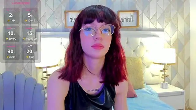 Snapshot of Nastya_Fantasy chatting on February 15, 2025, 7:28 pm Nastya Fantasy online show from February 15, 2025, 7:28 pm