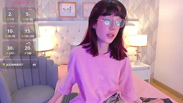Snapshot of Nastya_Fantasy chatting on February 6, 2025, 7:29 pm Nastya Fantasy online show from February 6, 2025, 7:29 pm
