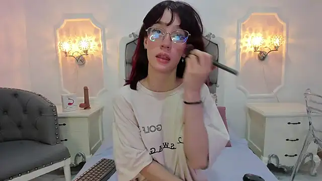 Snapshot of Nastya_Fantasy chatting on February 25, 2025, 11:21 am Nastya Fantasy online show from February 25, 2025, 11:21 am