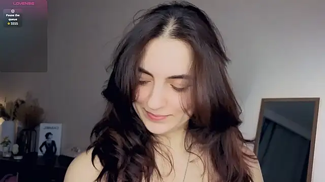 Snapshot of DracosMoon chatting on January 9, 2026, 7:26 am DracosMoon online show from January 9, 2026, 7:26 am