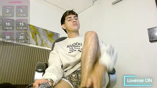 Dyla n18 online show from November 7, 2025, 7:29 pm