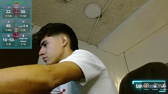 Dyla n18 online show from December 21, 2025, 8:20 pm