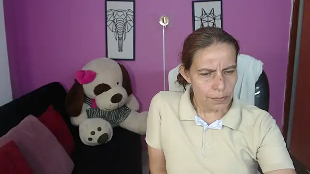 Milf karlye online show from October 22, 2025, 2:44 am