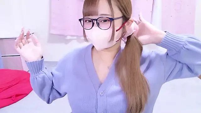 Snapshot of MAIKA_pyon chatting on October 8, 2025, 7:54 am MAIKA pyon online show from October 8, 2025, 7:54 am