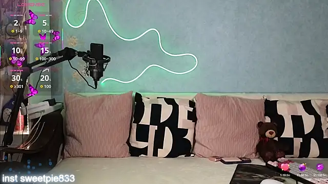 Snapshot of Anal_Girl_ chatting on November 13, 2025, 4:44 pm Anal Girl online show from November 13, 2025, 4:44 pm