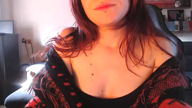 complicata mente online show from February 26, 2025, 1:11 pm