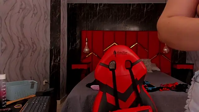 SLUTTY MILA online show from December 14, 2024, 7:51 am