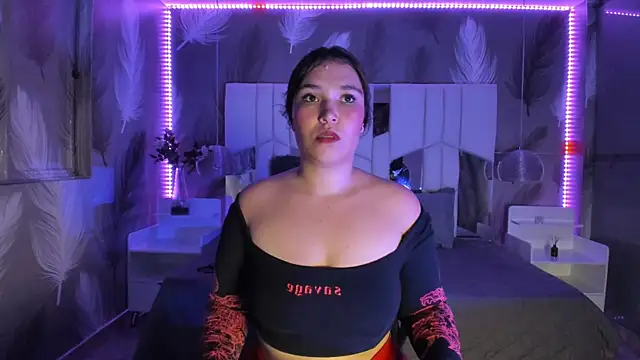 SLUTTY MILA online show from December 5, 2024, 8:28 pm