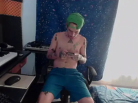 Snapshot of patrik_tattoo_ chatting on January 31, 2025, 7:18 pm patrik tattoo online show from January 31, 2025, 7:18 pm